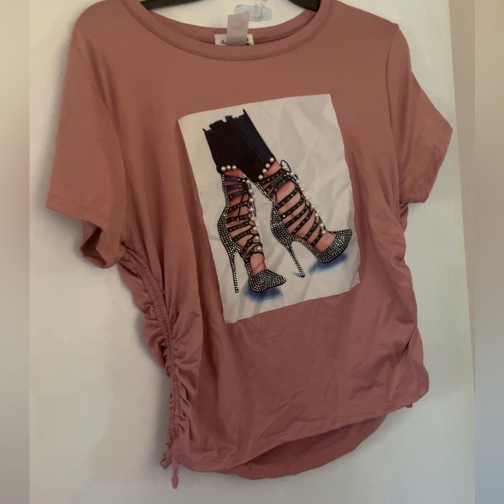 Dusty pink graphic tee